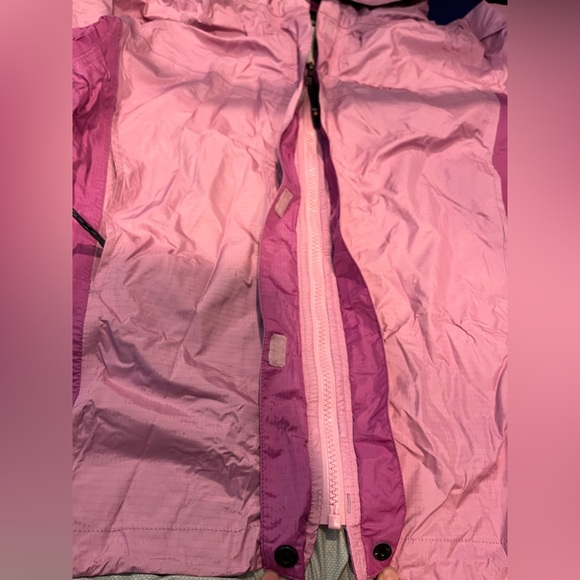 EUC- Womens MARMOT L rain jacket - Picture 4 of 8